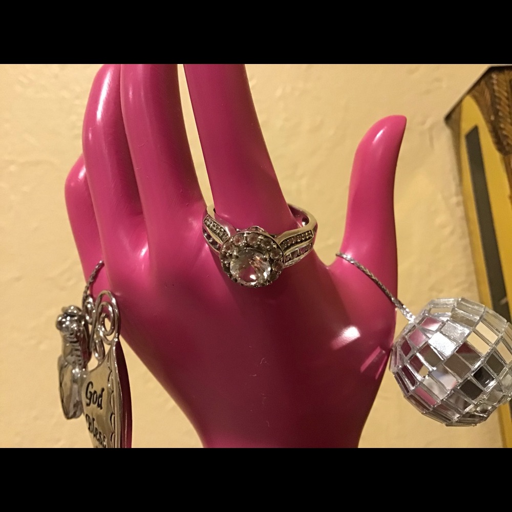 💖✨ Helzberg White Sapphire Ring